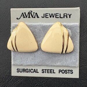 Aviva Jewelry earrings-Cream & gold enamel paint-Pierced